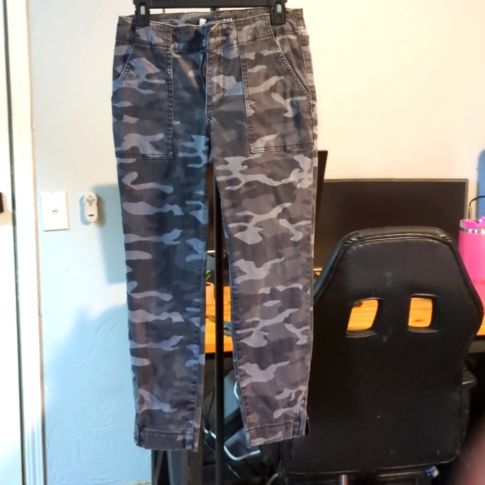 Crop pants
